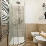 Quinto Stabile Rooms&suite Oda ve Kahvaltı Palermo