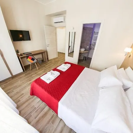 Quinto Stabile Rooms&suite Bed & Breakfast 3*