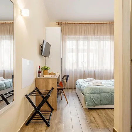 Quinto Stabile Rooms&suite Bed & Breakfast 4*