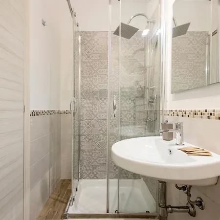 Quinto Stabile Rooms&suite Couette-café Palerme