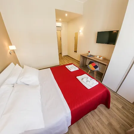 Quinto Stabile Rooms&suite Bed & Breakfast 3*